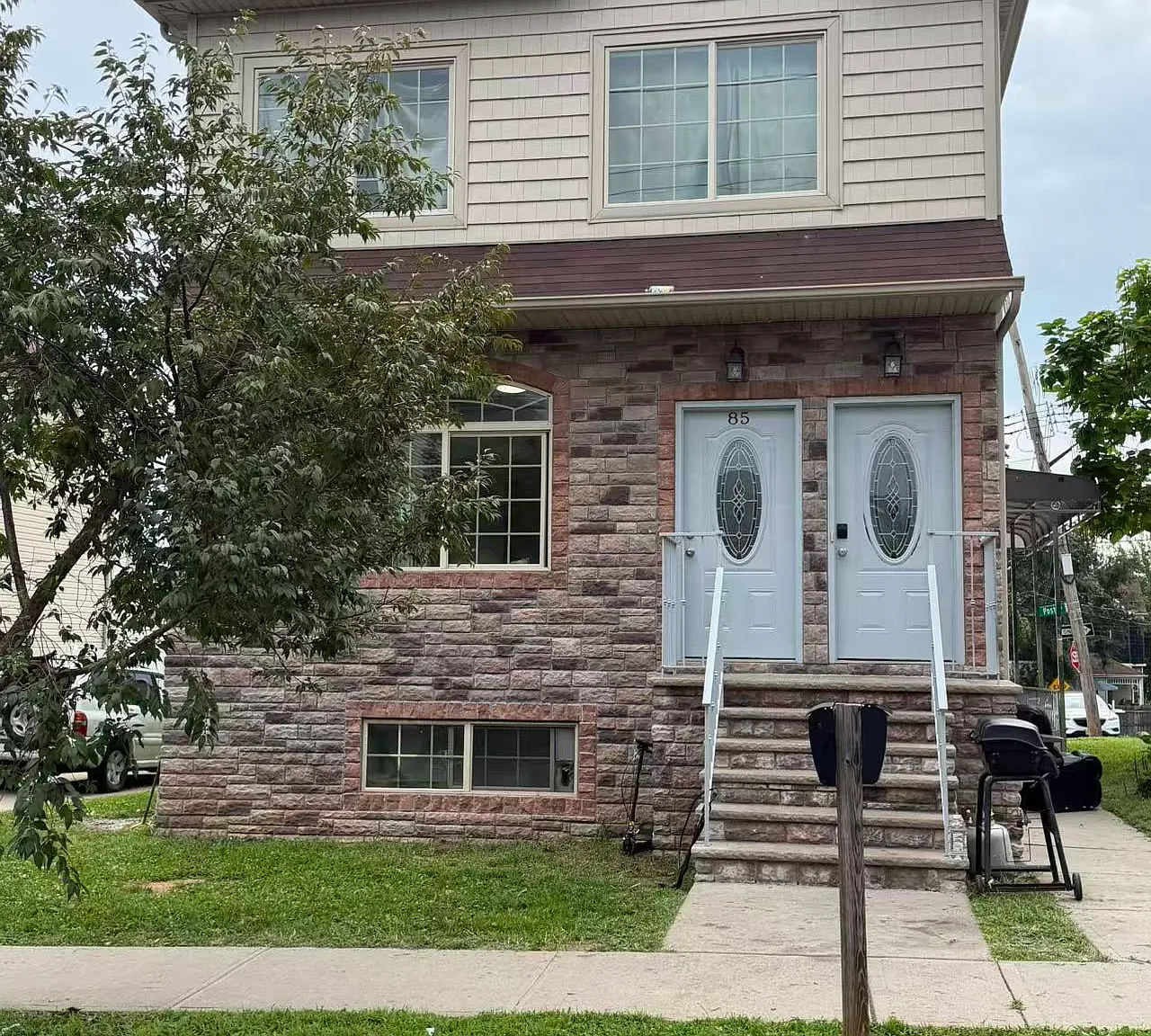 3 bed, 1200 sqft, $3,000 — Photo 1