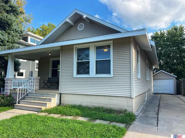 4631 Holdrege St, Lincoln, NE 68503