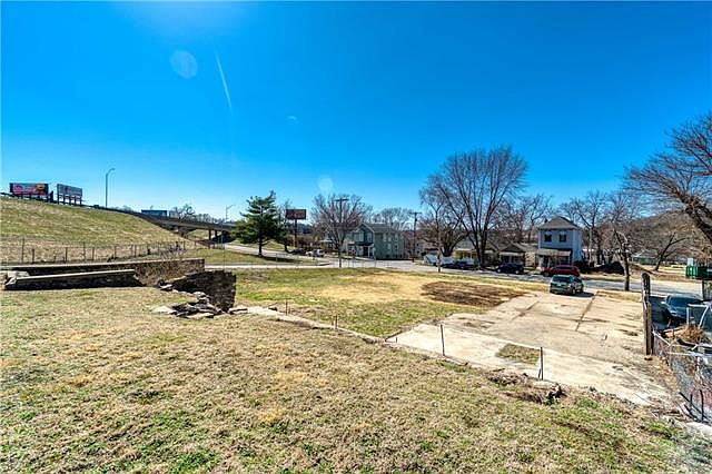 1st image of 2743 Jarboe St