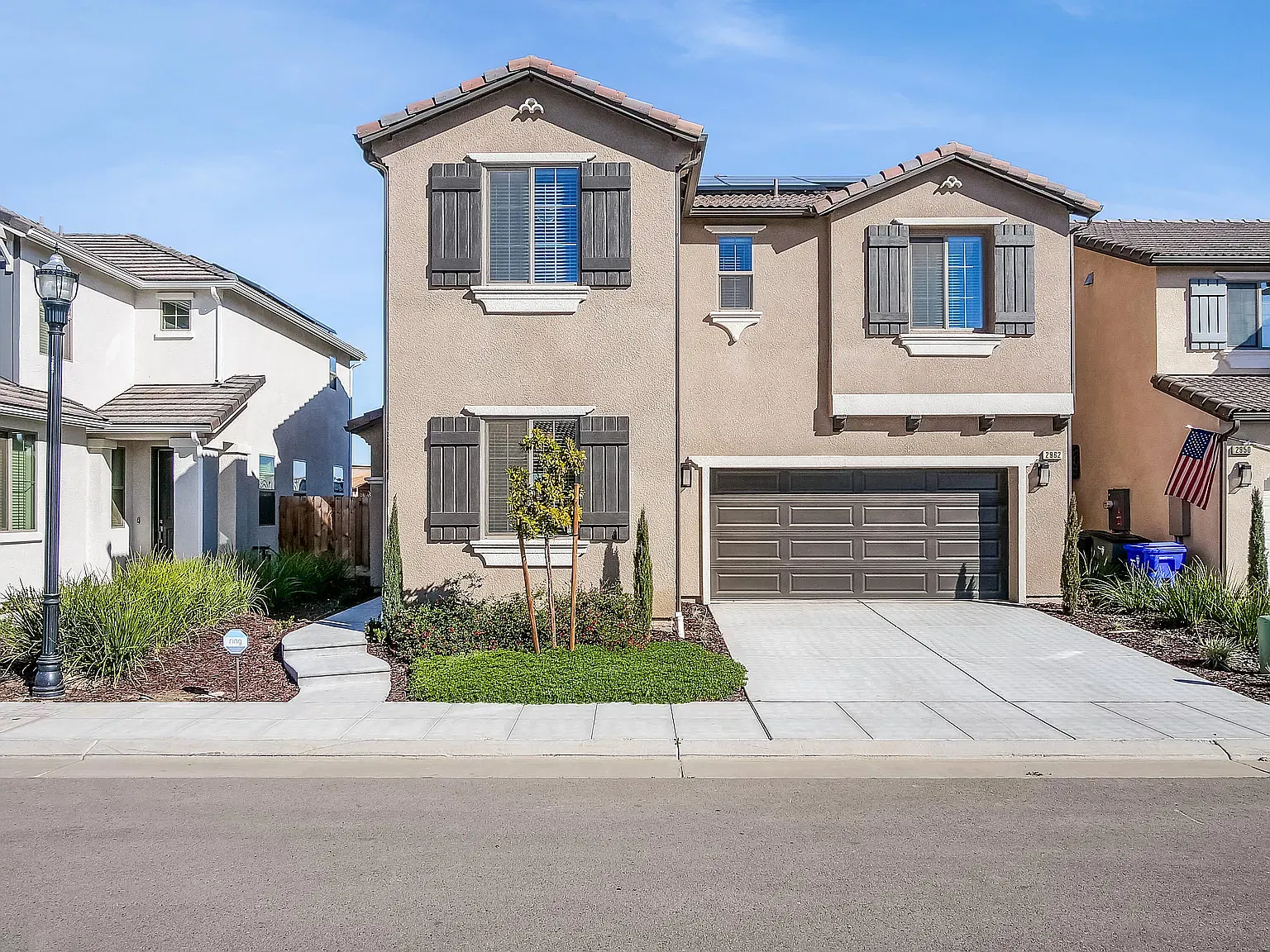 4 bed, 2264 sqft, $3,000 — Photo 1