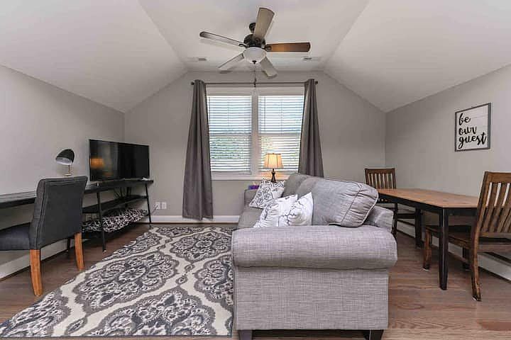 1st image of 903 Saluda Lake Rd #B