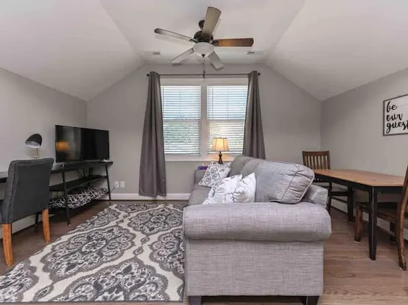 903 Saluda Lake Rd #B, Greenville, SC 29611