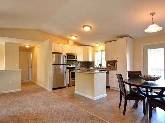 5th image of 20519 La Paloma Dr E