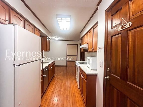 5th image of 3927 Buckland Dr SW