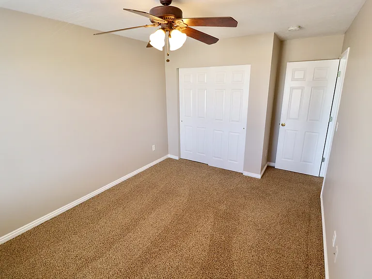 Upstairs bedroom 2