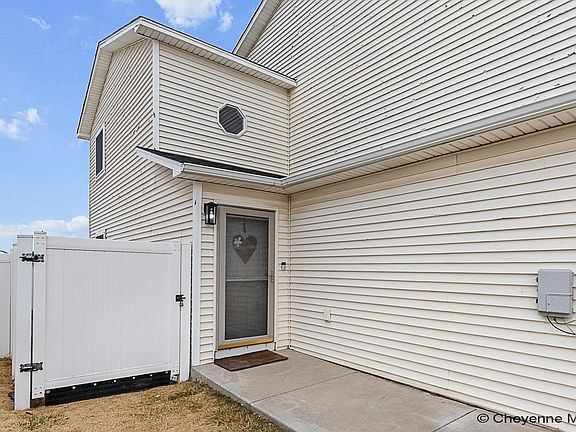 3rd image of 346 Chris Loop