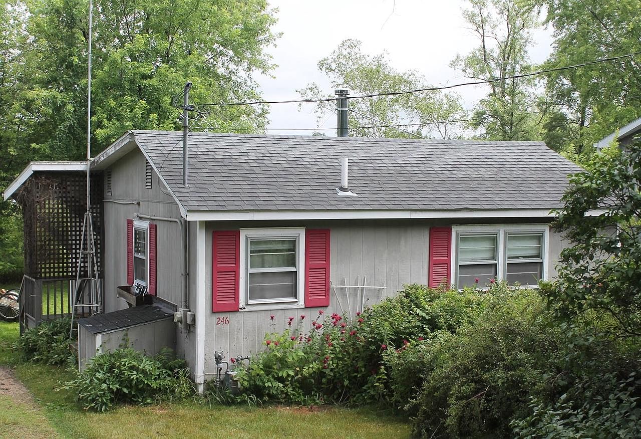 246 West Wall St, Neshkoro, WI 54960 Zillow