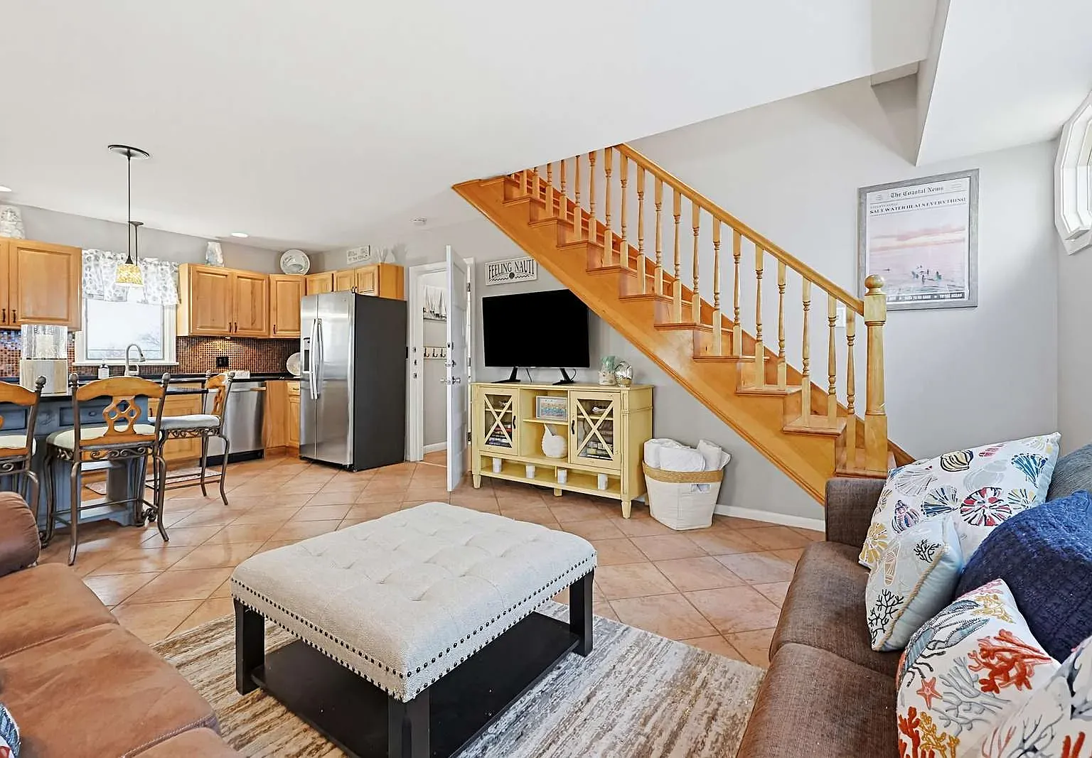 3 bed, 1.5 bath, $3,800 — Photo 4