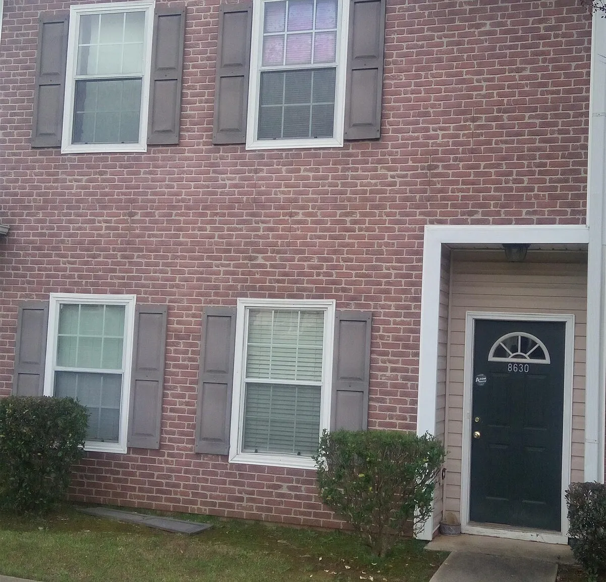 3 bed, 2.5 bath, 1530 sqft, $1,250 — Photo 1
