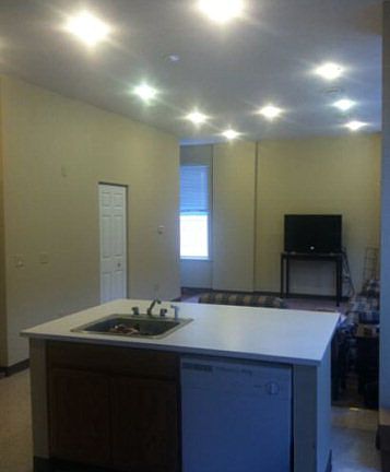 3rd image of 215 1/2 Chestnut St