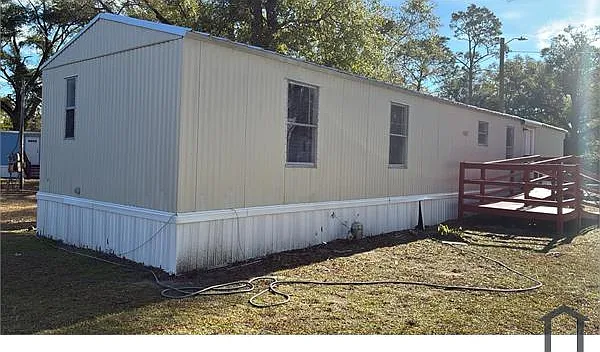 2 bed, $1,100 — Photo 2