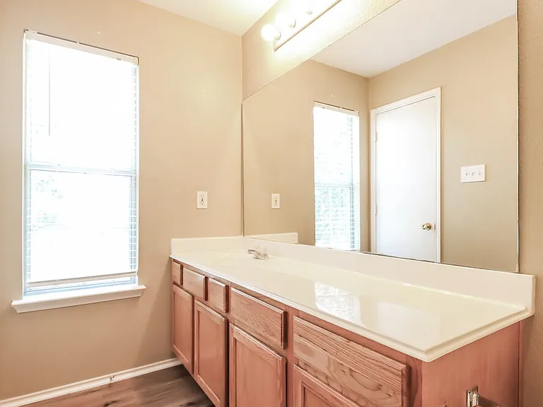 1456 Pine Ln — Photo 11
