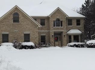 42W726 Clover Hill Ln, Elburn, IL 60119