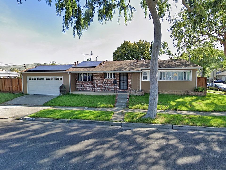 1st image of 30694 Hoylake St