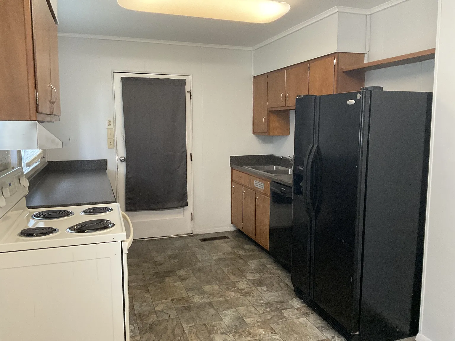 3360 Eastwood Dr - Unit 1 — Photo 4