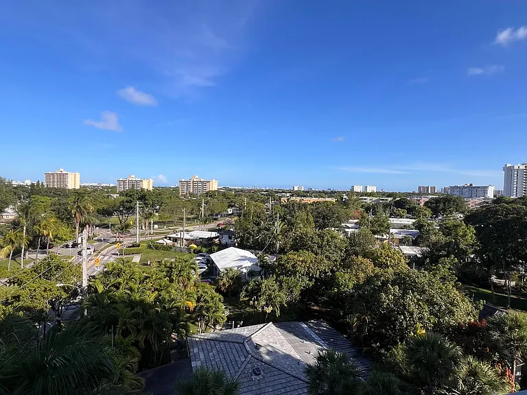 13800 Highland Dr #610 — Photo 8