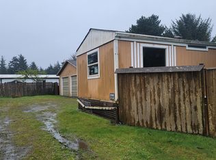 1195 Indiana Ave SE, Bandon, OR 97411