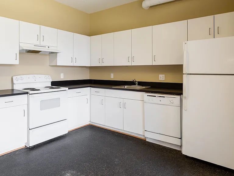 Cayuga Lofts — Photo 16