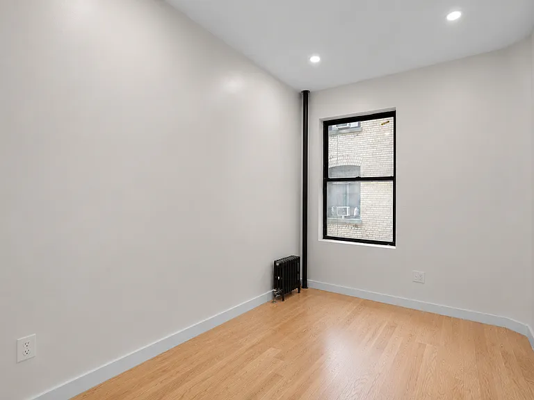 520 W 136th St #3C — Photo 7