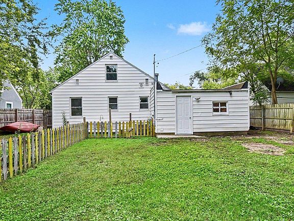 4th image of 2209 Carolina St