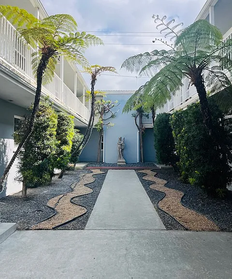 4435 E Ocean Blvd — Photo 1