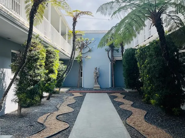 4435 E Ocean Blvd, Long Beach, CA 90803
