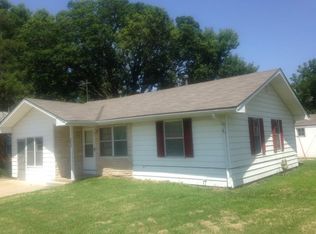 1052 S Edgemoor St, Wichita, KS 67218