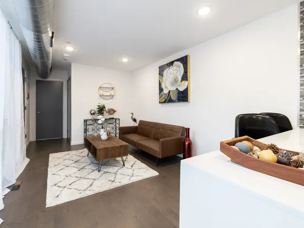 2111 N 7th St #3, Philadelphia, PA 19122