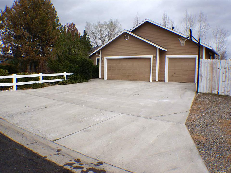 1st image of 3755 Erin Dr