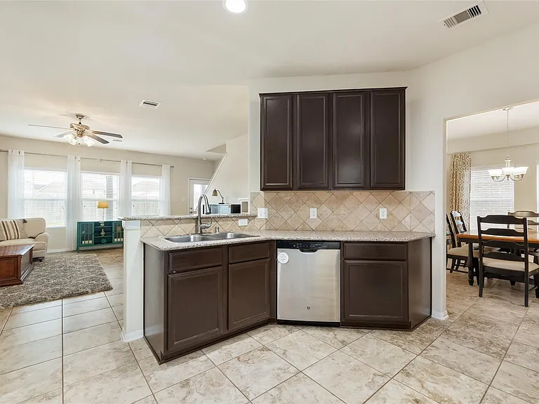20102 Bayliss Manor Ln — Photo 11