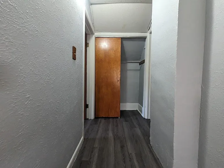 3317 Maple St — Photo 10