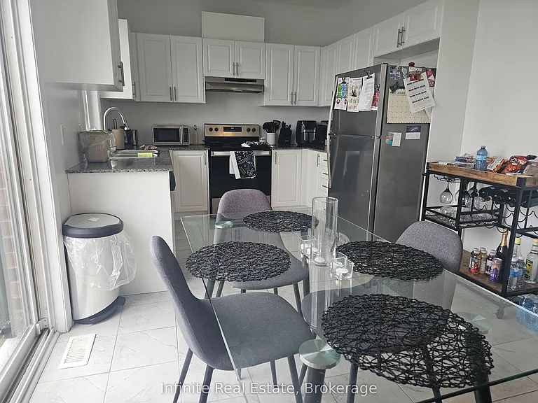 14 Doc Lougheed Ave — Photo 23