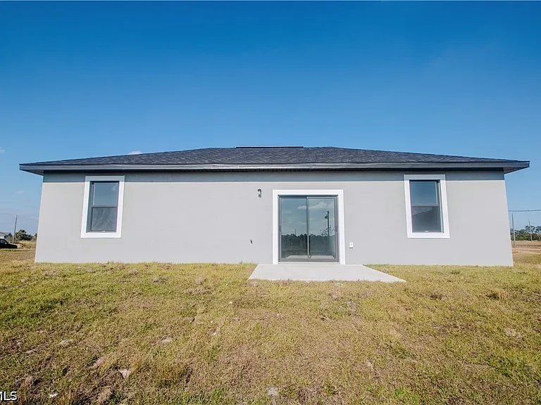 9004 W Justice Cir — Photo 41