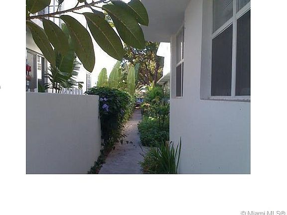 5th image of 849 N Michigan Ave #2