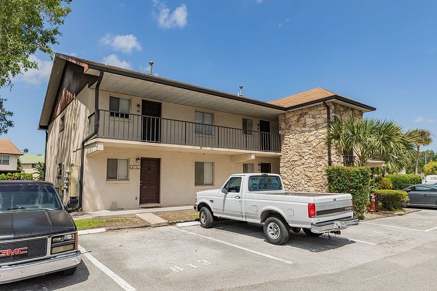 1st image of 821 Orchid Springs Dr