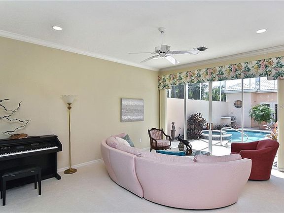4th image of 200 Vestavia Dr