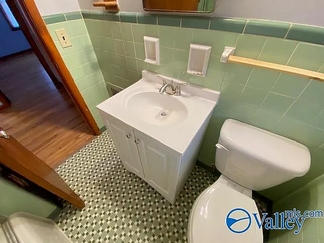 3609 Lakewood Rd NW — Photo 7