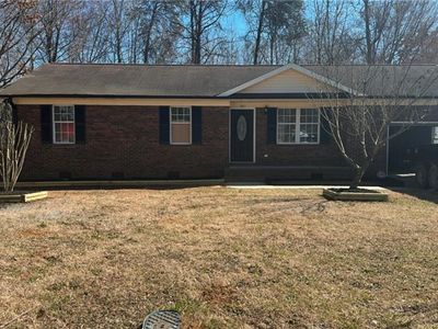 201 Holly Hill St, Ramseur, NC, 27316