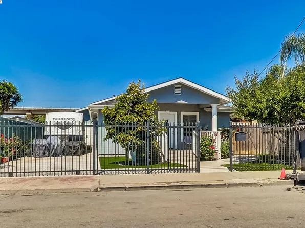 10722 Pippin St, Oakland, CA 94603