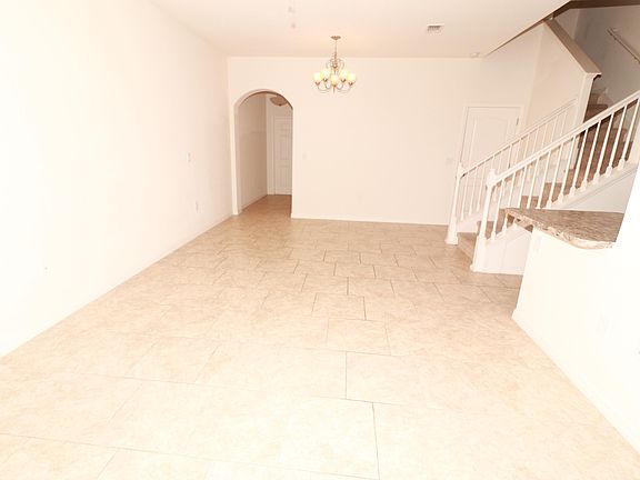 4th image of 107 Misty Glen Ln