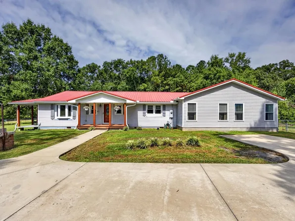 234 Equine Dr, Saluda, SC 29138