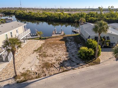17781 Bryan Ct, Fort Myers Beach, FL, 33931