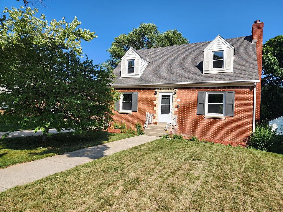 8509 Glencoe CIRCLE, Wauwatosa, WI 53226 Zillow