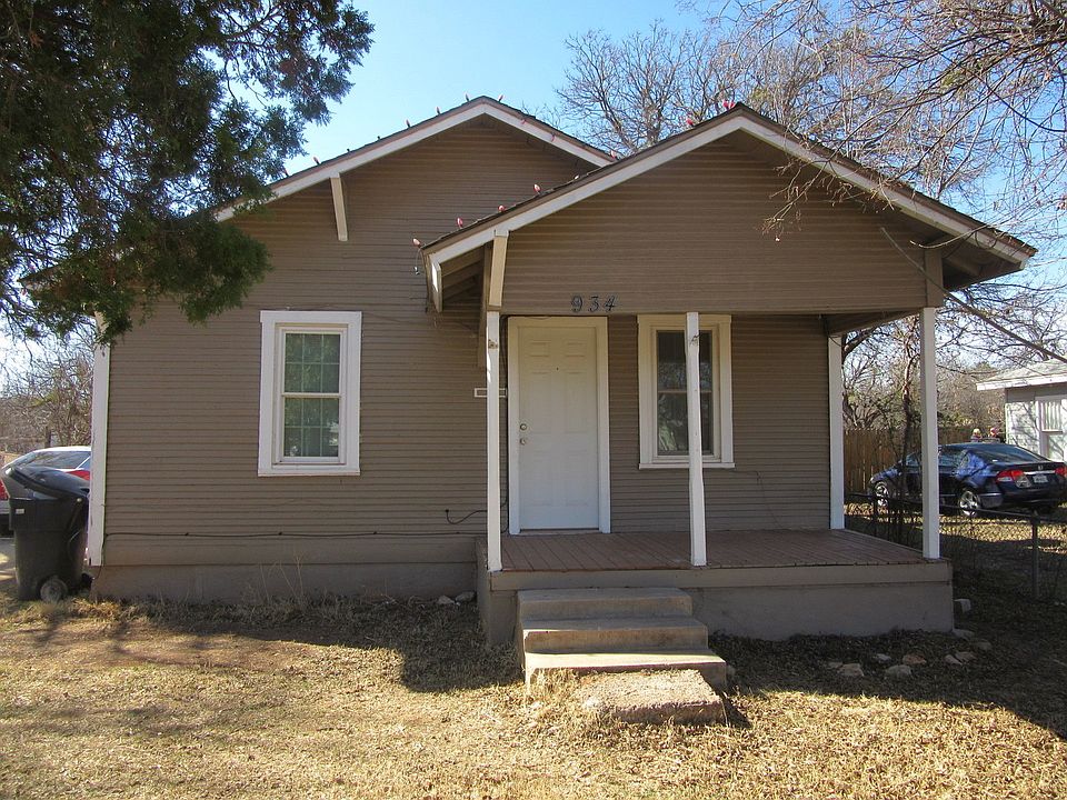 1st image of 934 Ballinger St