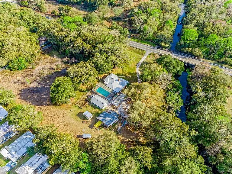 4811 County Road 48 — Photo 19
