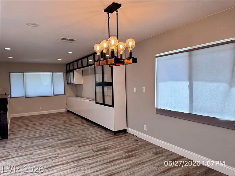 4248 Montdale Ave — Photo 7