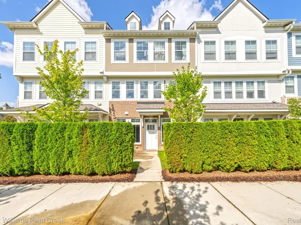 5910 Arban Dr, Troy, MI 48098