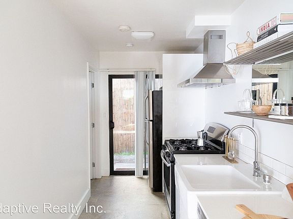 5th image of 208 S Avenue 58 #2