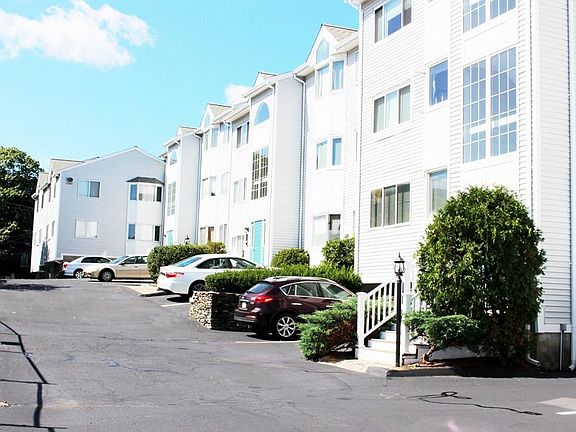 3rd image of 140 Quincy Ave Unit 26
