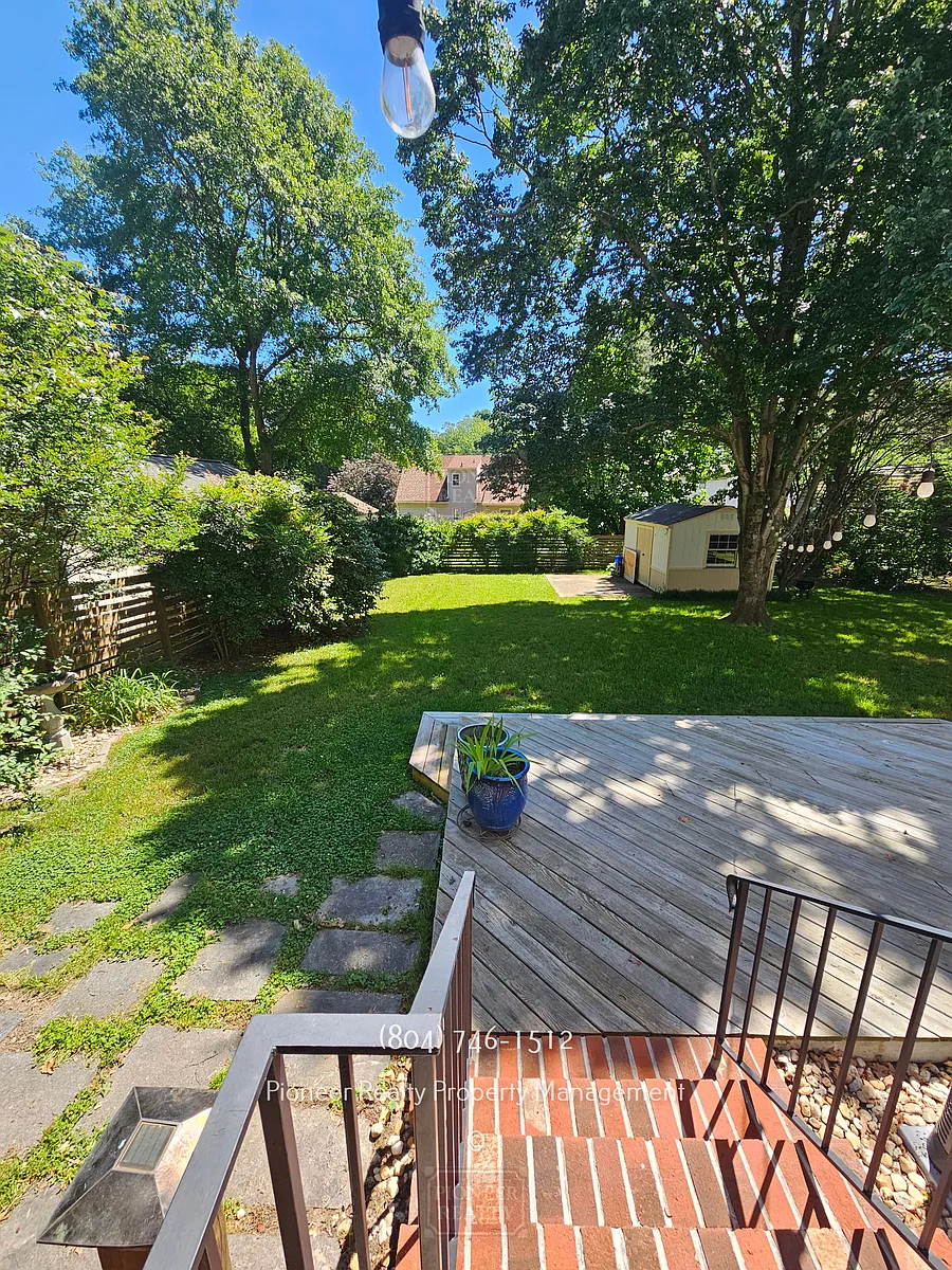 Building Photo - 5305 Hill Dr
